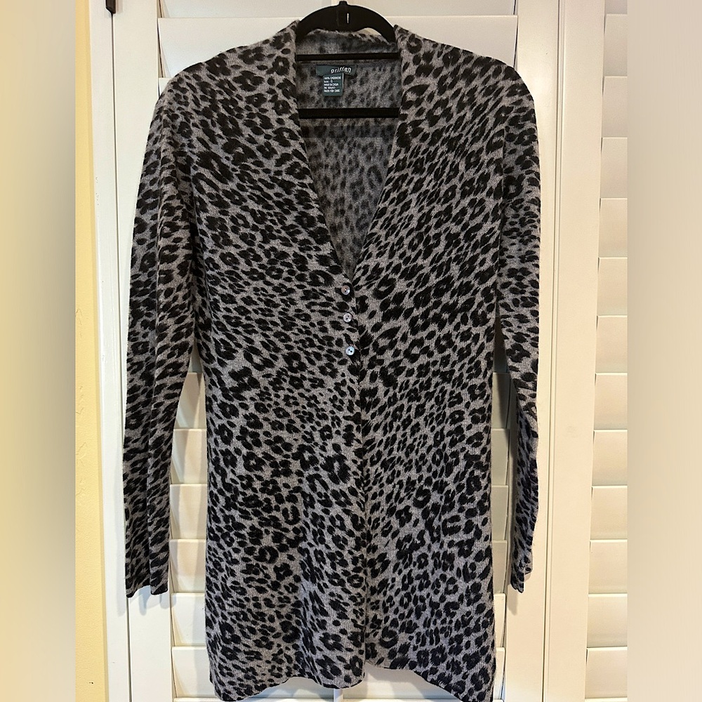 Cashmere leopard print cardigan